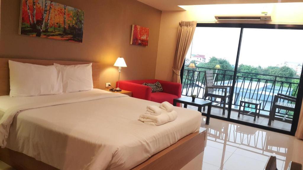 T5 Suites Pattaya Exterior foto